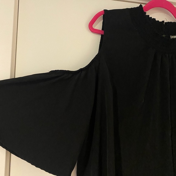Rue21 Business Casual Cold Shoulder Top - Picture 2 of 4